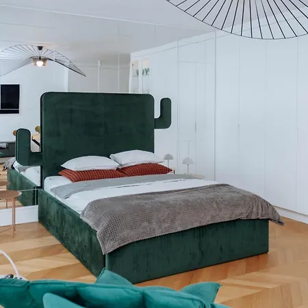 Z Widokiem Na Jezioro *