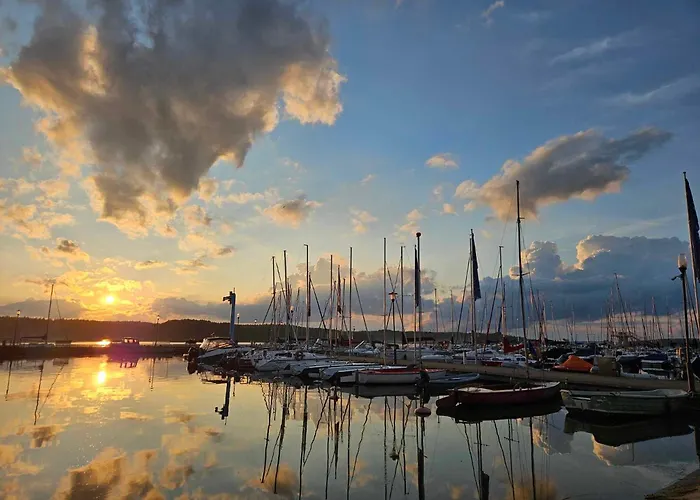 Z Widokiem Na Jezioro *